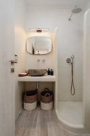 Villa Kaya Plaka With 3 Bedrooms and 3 Bathrooms