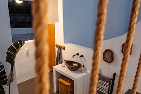 Villa Ama Plaka With 3 Bedrooms and 3 Bathrooms