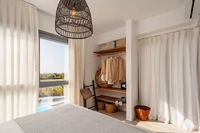 Villa Ama Plaka With 3 Bedrooms and 3 Bathrooms