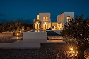 Villa Ama Plaka With 3 Bedrooms and 3 Bathrooms