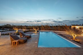 Villa Ama Plaka With 3 Bedrooms and 3 Bathrooms