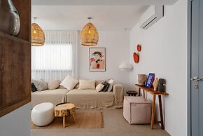 Villa Ama Plaka With 3 Bedrooms and 3 Bathrooms