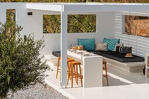 Villa Ama Plaka With 3 Bedrooms and 3 Bathrooms