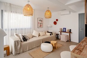 Villa Ama Plaka With 3 Bedrooms and 3 Bathrooms
