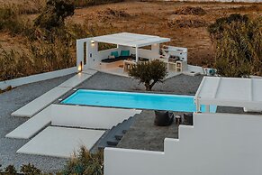 Villa Ama Plaka With 3 Bedrooms and 3 Bathrooms