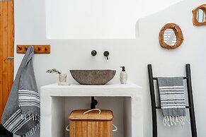 Villa Ama Plaka With 3 Bedrooms and 3 Bathrooms