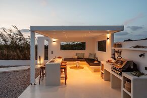 Villa Ama Plaka With 3 Bedrooms and 3 Bathrooms