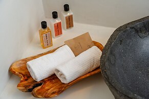 Villa Ama Plaka With 3 Bedrooms and 3 Bathrooms