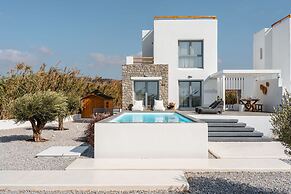 Villa Ama Plaka With 3 Bedrooms and 3 Bathrooms