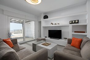 Villa Luxcia Located in Galanado Naxos