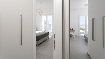 Villa Luxcia Located in Galanado Naxos