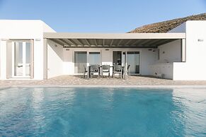 Villa Luxcia Located in Galanado Naxos