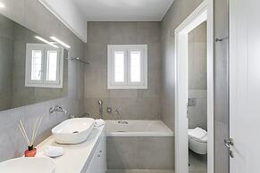 Villa Luxcia Located in Galanado Naxos