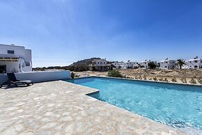 Perla Casa in Naxos With 3 Bedrooms and 2 Bathrooms