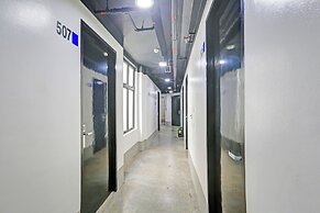 MyTown Madrid, Classy Hostel Bunkbeds Makati Metro Manila