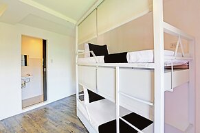 MyTown Hong Kong, Classy Hostel Bunkbeds in Taguig, Metro Manila