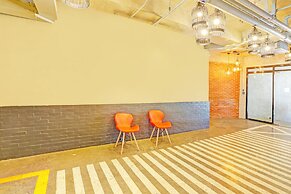 MyTown Hong Kong, Classy Hostel Bunkbeds in Taguig, Metro Manila