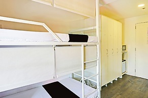 MyTown Hong Kong, Classy Hostel Bunkbeds in Taguig, Metro Manila