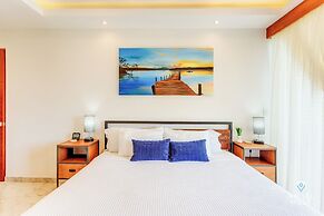 Jungle & Ocean View Condos