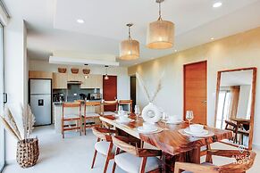 Jungle & Ocean View Condos