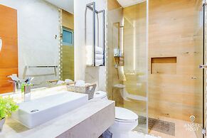 Jungle & Ocean View Condos