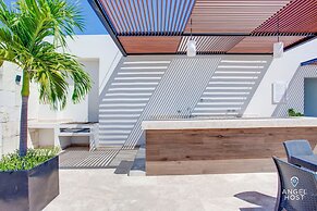 Jungle & Ocean View Condos