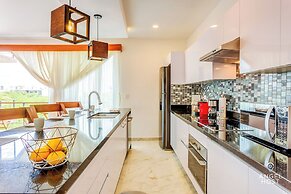 Jungle & Ocean View Condos