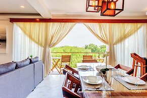 Jungle & Ocean View Condos