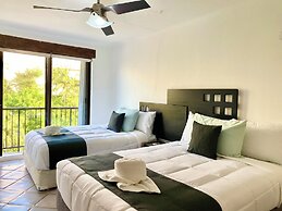 Cascada by Andiani Travel