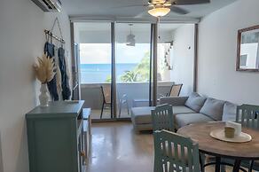 Beachfront and Ocean View Apartment