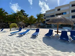 Beachfront and Ocean View Apartment