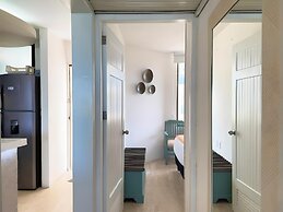 Beachfront and Ocean View Apartment