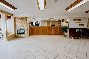 Western Budget Plus Grande Prairie 2