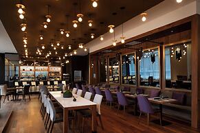 AC Hotel BY Marriott Ottawa Dwtn