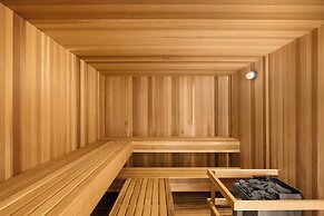 AC Hotel BY Marriott Ottawa Dwtn