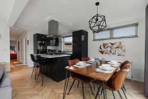 The Duck Pond - Countryside Hot Tub