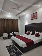 The Leisure Cave Premier