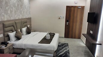 Aaditri Inn