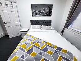 Comfortable Stay - Ivor St
