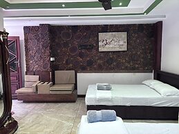 Karmaliz Casa Del Lake