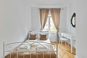 Old Town View - Green Gate by Downtown Apartments