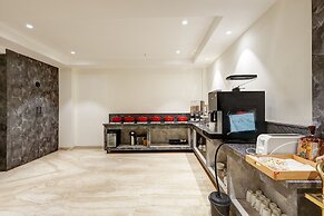 Tyche Boutique & Suites