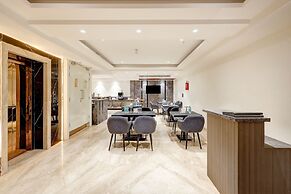 Tyche Boutique & Suites