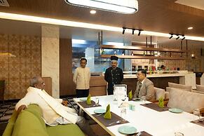 The Grand Royal Hotel