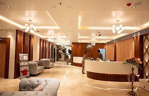 The Grand Royal Hotel