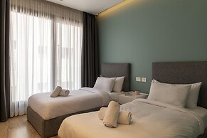 Catalina  Silver Palm