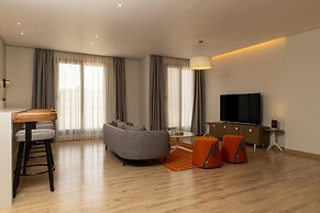 Catalina  Silver Palm