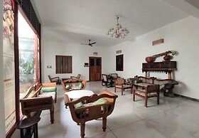 Bel Abri Colonial Living