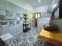 Bel Abri Colonial Living