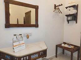 Bel Abri Colonial Living